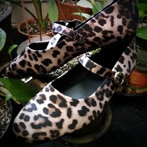 GAP Leopard Print Satin Mary Jane Flats, Women's Size 8